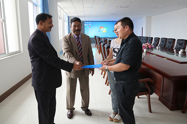 Warmly Welcome Bangladesh Merchants And Entourages To Visit China Coal Group For Packaging Products Procurement