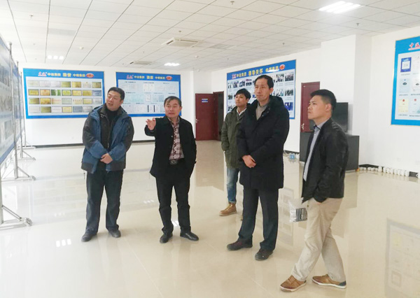 On January 16, Yantai University Of Foreign Studies College Of Zhang Guangyi Dean, Foreign Languages Institute Gong Weidong, Learn Office Director Su Yuehua, Innovation Head Of The Studio Pei Shufeng and other leaders to visit the guidance and the corpus business practice and employment of the foreign language association university-enterprise cooperation projects such as negotiations, shipped in Zhong Yun Intelligent Machinery (Yantai) General Manager Wang Kun and other leaders warmly received the visiting leaders. On January 16, Yantai University Of Foreign Studies College Of Zhang Guangyi Dean, Foreign Languages Institute Gong Weidong, Learn Office Director Su Yuehua, Innovation Head Of The Studio Pei Shufeng and other leaders to visit the guidance and the corpus business practice and employment of the foreign language association university-enterprise cooperation projects such as negotiations, shipped in Zhong Yun Intelligent Machinery (Yantai) General Manager Wang Kun and other leaders warmly received the visiting leaders.