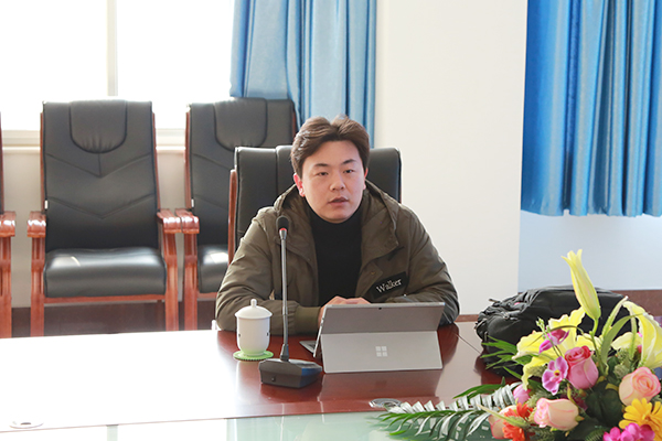 On the morning of January 28th, Kingsoft Cloud Shandong General Manager Qiao Tao visited China Coal Group to provide professional training on Kingsoft Cloud products. China Coal Group Executive Vice President Li Zhenbo, Group Deputy General Manager Fan Peigong, Technology Company General Manager Lu Haiyong, Information Company General Manager Wei Ran, Tourism Company Header Zhang Yanli participate in training.
