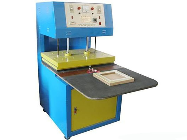 Little Nemesis Of Detergent Powder Continuous Band Sealer Stains